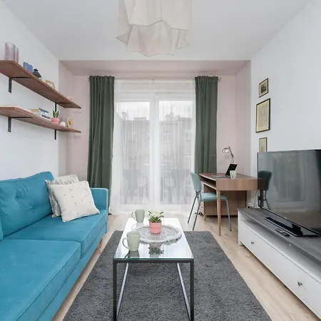 Elegant Pastel With Balcony Nadodrze By Renters Апартаменты